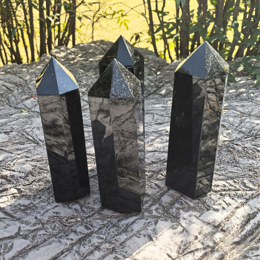 Obsidian Crystal Tower – 15cm Black Obsidian Point, 550g Polished Obelisk for Protection & Grounding, Healing Stone for Home Decor